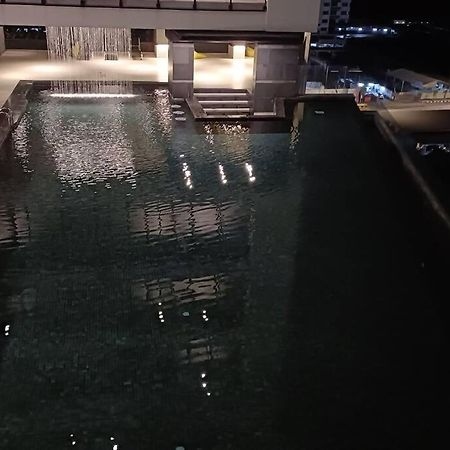 Cozy Flexus Signature 4 Guests Pool Nflix Hbo กัวลาลัมเปอร์ ภายนอก รูปภาพ