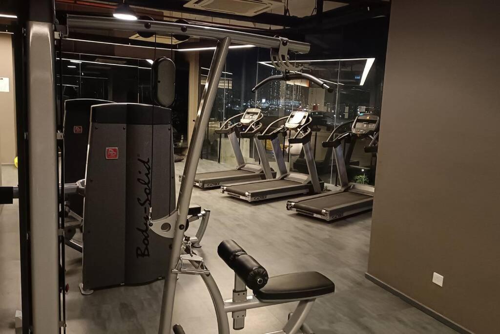 Cozy Flexus Signature 4 Guests Pool Nflix Hbo กัวลาลัมเปอร์ ภายนอก รูปภาพ