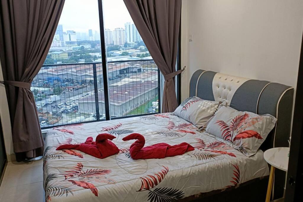 Cozy Flexus Signature 4 Guests Pool Nflix Hbo กัวลาลัมเปอร์ ภายนอก รูปภาพ