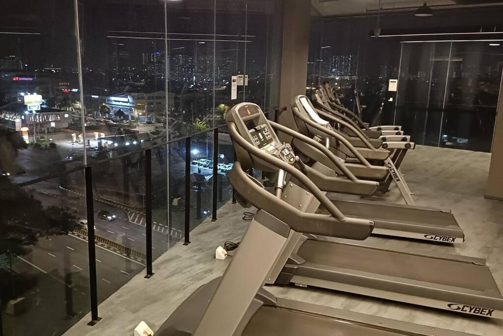 Cozy Flexus Signature 4 Guests Pool Nflix Hbo กัวลาลัมเปอร์ ภายนอก รูปภาพ