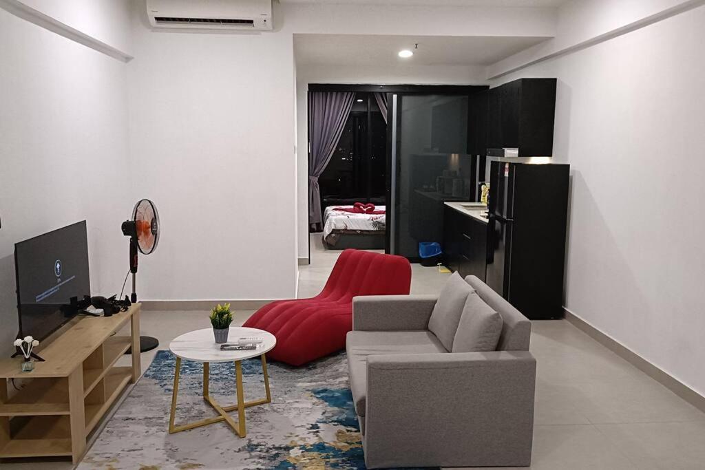 Cozy Flexus Signature 4 Guests Pool Nflix Hbo กัวลาลัมเปอร์ ภายนอก รูปภาพ