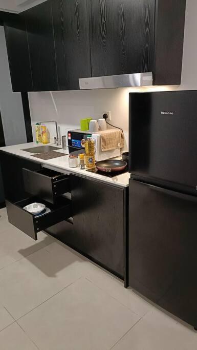 Cozy Flexus Signature 4 Guests Pool Nflix Hbo กัวลาลัมเปอร์ ภายนอก รูปภาพ